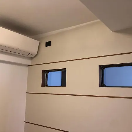 Un Piede In Mare